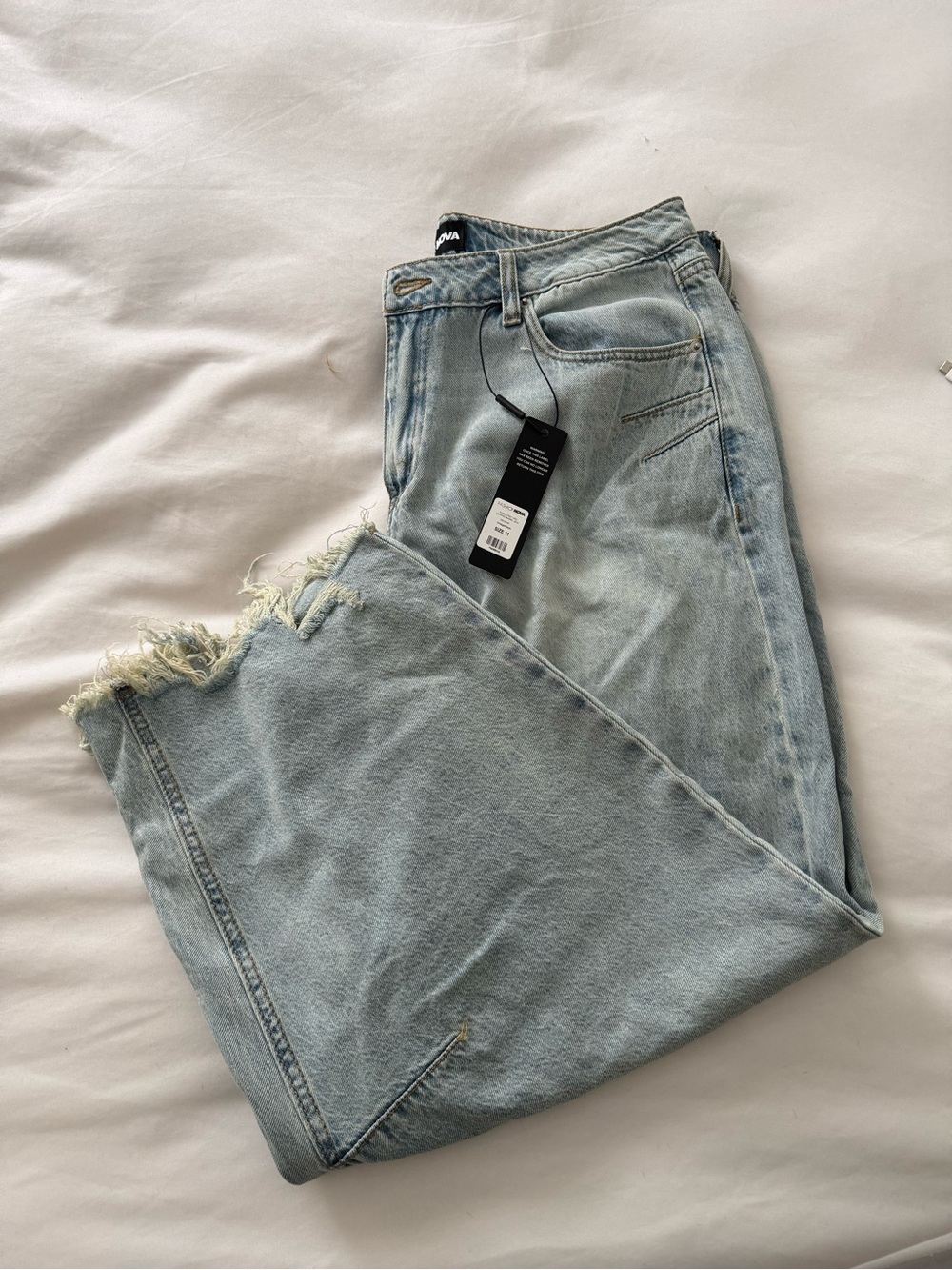 Fashion Nova Vintage Wash Cropped Barrel Jeans - Light Blue